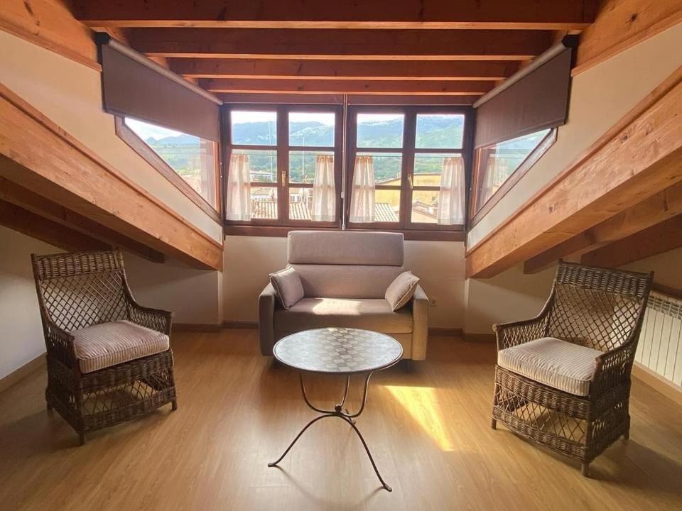 Apartamentos El Cordial De Fausto Llanes Eksteriør billede
