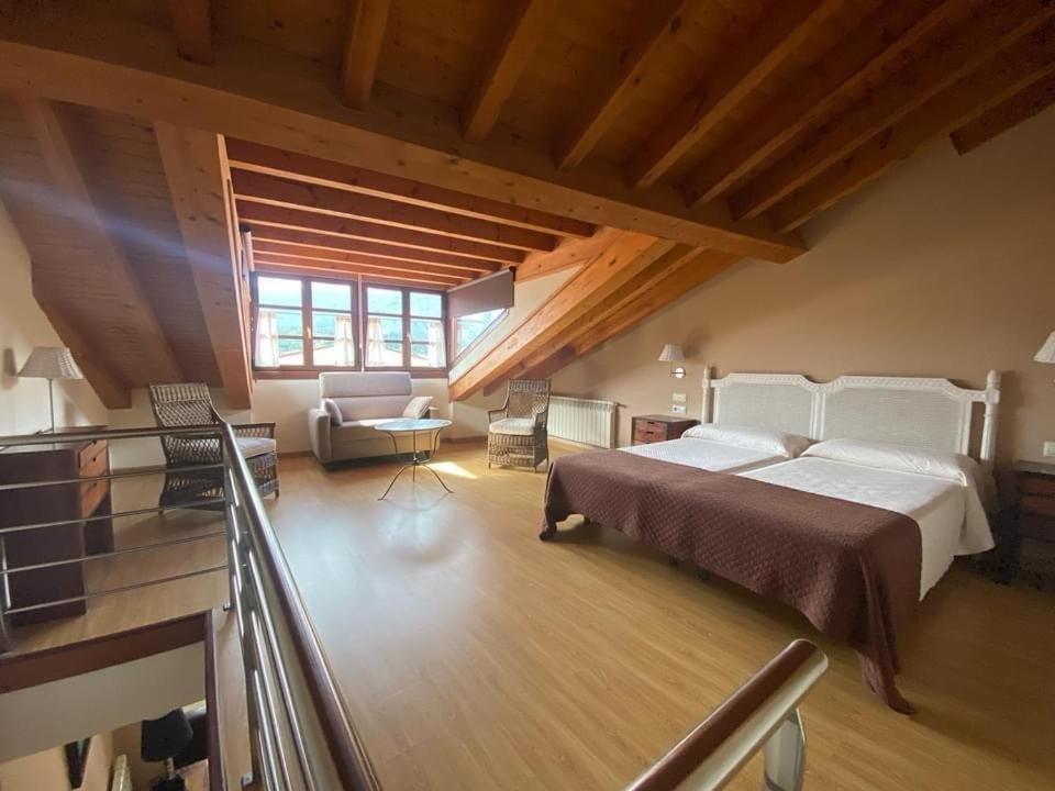 Apartamentos El Cordial De Fausto Llanes Eksteriør billede